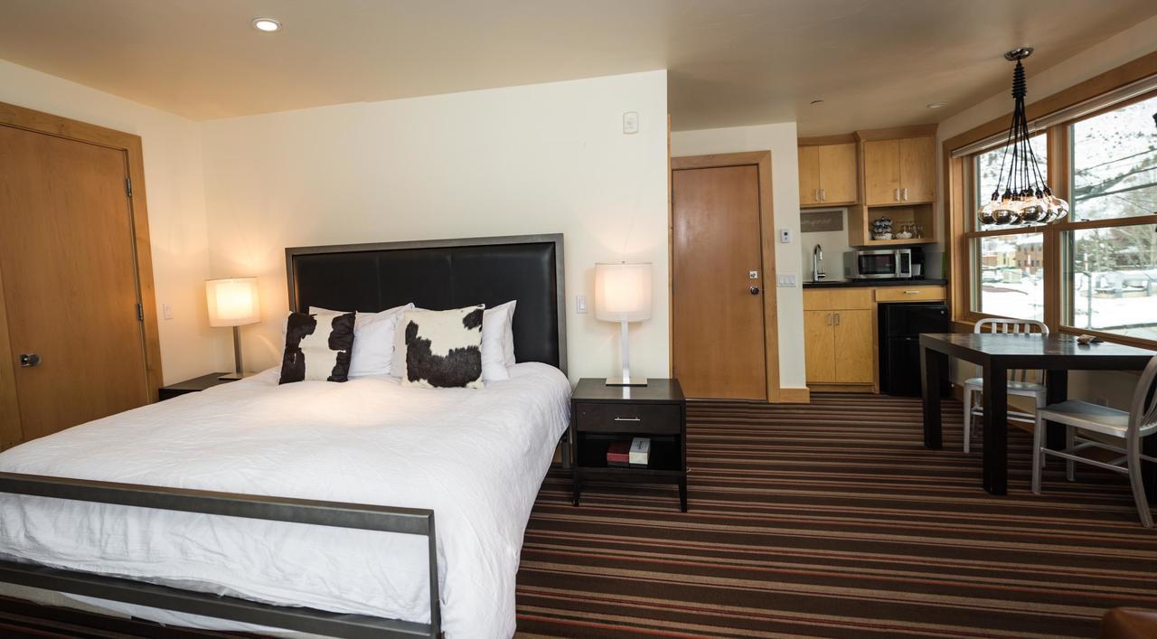 Hotel Minturn Extérieur photo